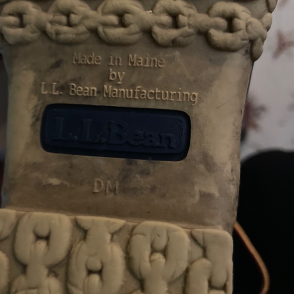 LLbean bean boots. Very good condition size 8.5 . Worn less than 10 times - Picture 7 of 7